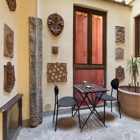 F3-santa Croce One Bedroom Flat For 2 Or 3 Guests Apartment Florence